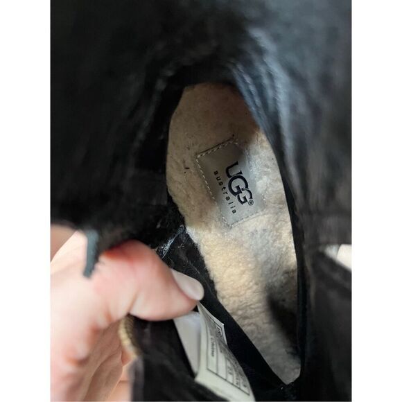 UGG Women's Cybele Buckly Biker Boots size 6 Leather Black - Picture 6 of 11